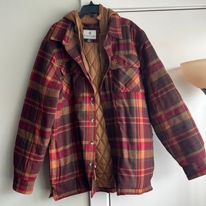 Legendary Whitetails Shirt Jacket - Size Medium